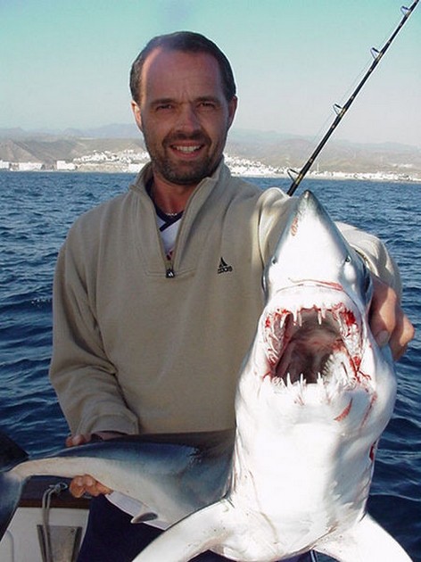 10/02 blue shark Cavalier & Blue Marlin Sport Fishing Gran Canaria