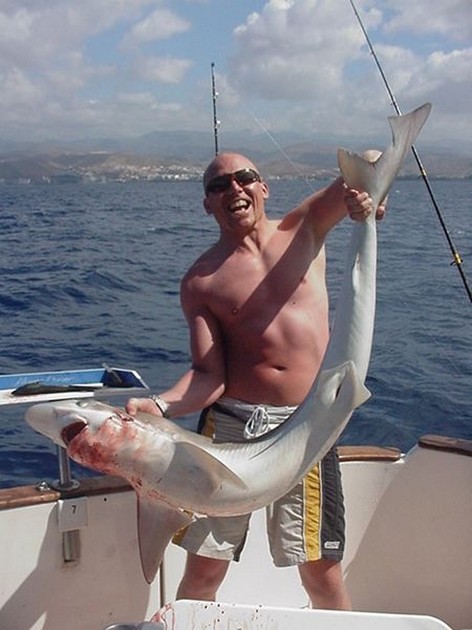 04/04 smooth hound Cavalier & Blue Marlin Sport Fishing Gran Canaria