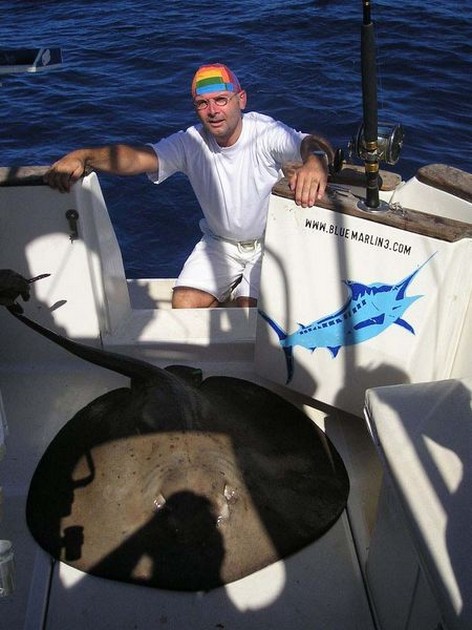 25/09 round stingray Cavalier & Blue Marlin Sport Fishing Gran Canaria