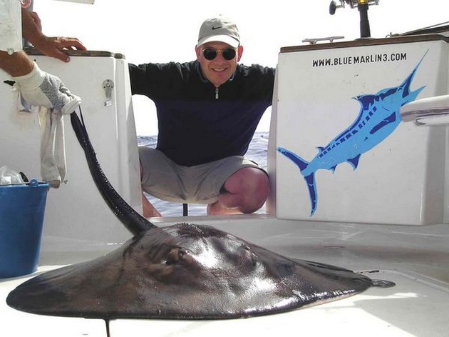 04/02 round stingray Cavalier & Blue Marlin Sport Fishing Gran Canaria