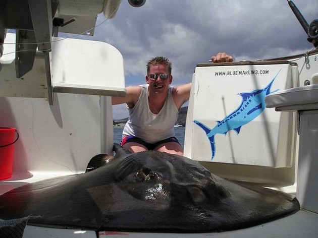 14/04 round stingray Cavalier & Blue Marlin Sport Fishing Gran Canaria