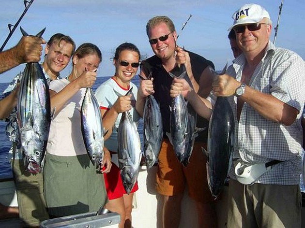 26/07 happy fishermen Cavalier & Blue Marlin Sport Fishing Gran Canaria