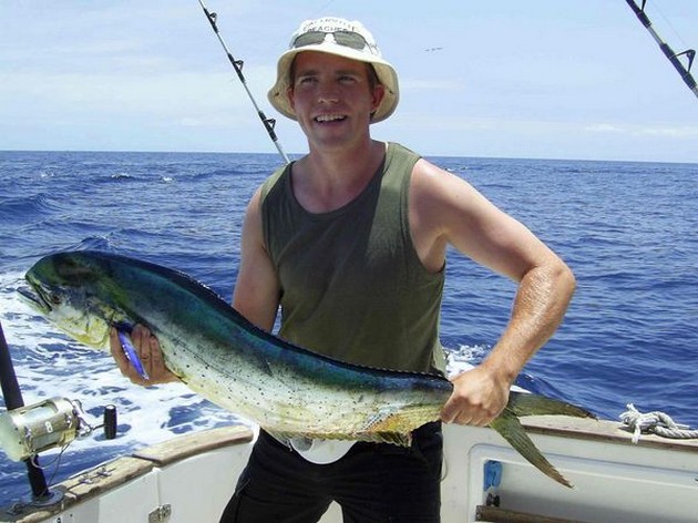 10/08 dorado Cavalier & Blue Marlin Sport Fishing Gran Canaria