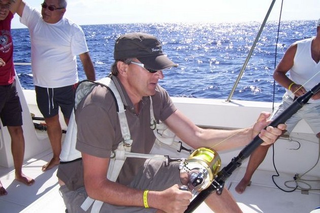 Puerto Rico 17.00 horas 560 LB BLUE MARLIN Ayer - Cavalier & Blue Marlin Sport Fishing Gran Canaria