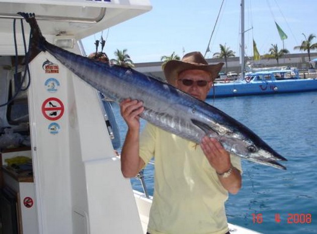 Puerto Rico 9.30 pm WAHOO El marlín blanco estaba trolling - Cavalier & Blue Marlin Sport Fishing Gran Canaria