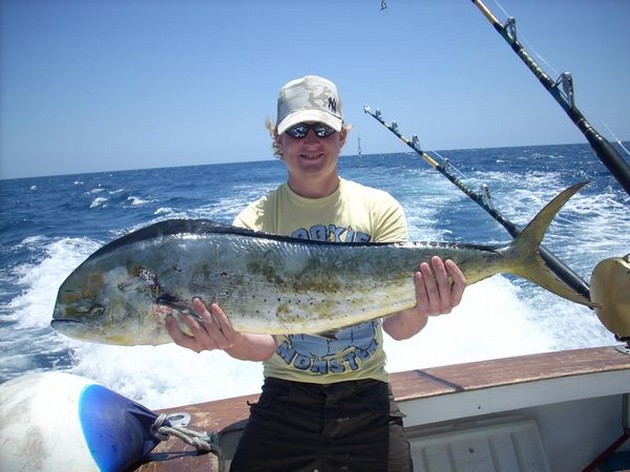 13/05 dorado Cavalier & Blue Marlin Sport Fishing Gran Canaria
