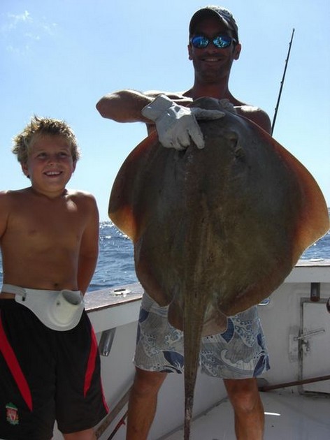 15/10 roughtail stingray Cavalier & Blue Marlin Sport Fishing Gran Canaria
