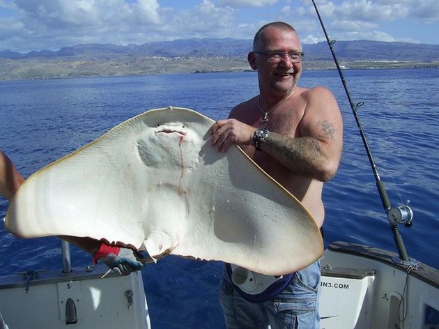 20/10 butterfly ray Cavalier & Blue Marlin Sport Fishing Gran Canaria
