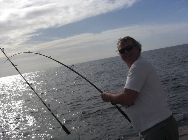 ANGELSHARK Det var den finska fiskaren Antti Leinonen - Cavalier & Blue Marlin Sport Fishing Gran Canaria