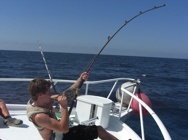 110 KILO COMMON STING RAY Ha sido una lucha dura - Cavalier & Blue Marlin Sport Fishing Gran Canaria
