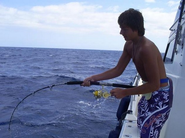 PATÍN DE BOTELLA Hoy hemos tenido buenas capturas de diferentes - Cavalier & Blue Marlin Sport Fishing Gran Canaria