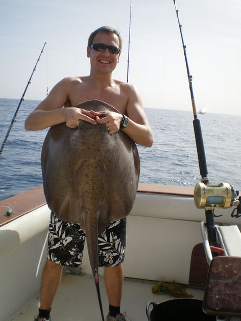 18/01 Round Stingray Cavalier & Blue Marlin Sport Fishing Gran Canaria