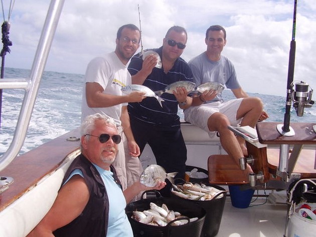 20/02 Satisfied Fishermen Cavalier & Blue Marlin Sport Fishing Gran Canaria