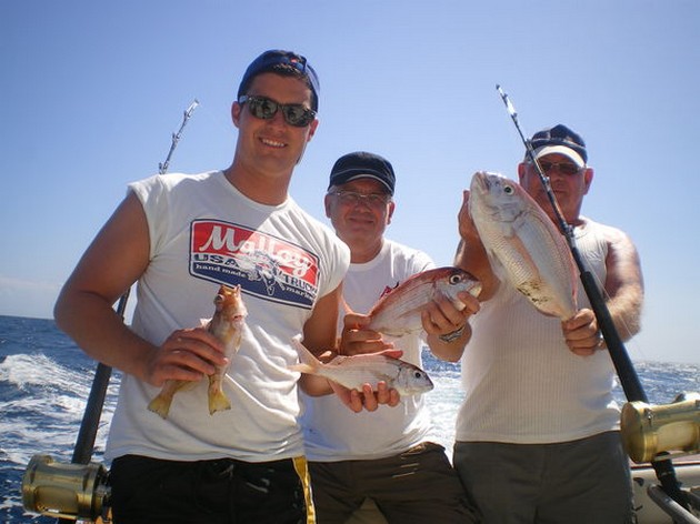 Satisfied Fishermen Cavalier & Blue Marlin Sport Fishing Gran Canaria