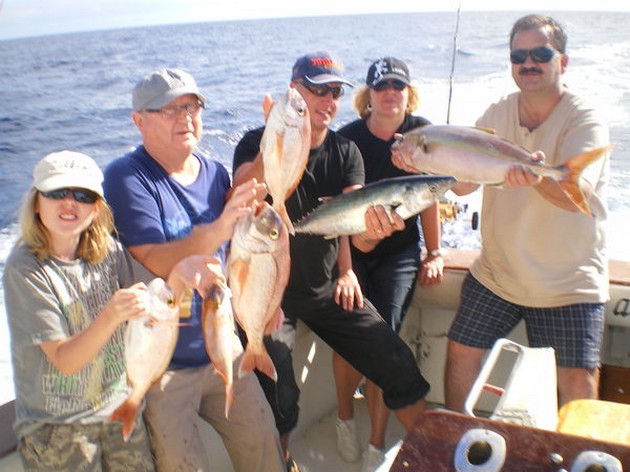 12/01 Nice Catches Cavalier & Blue Marlin Sport Fishing Gran Canaria