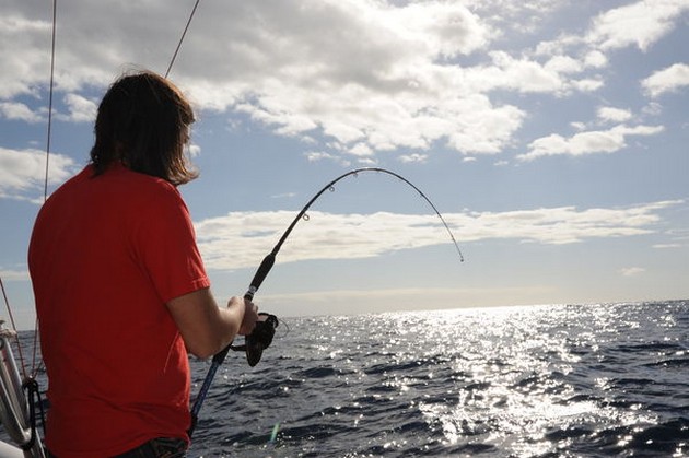 Lyckliga fiskare Cavalier & Blue Marlin Sport Fishing Gran Canaria