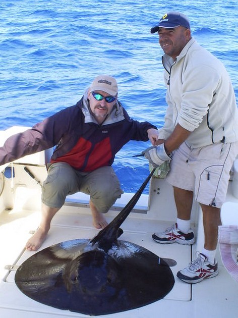 Round Stingray Cavalier & Blue Marlin Sport Fishing Gran Canaria