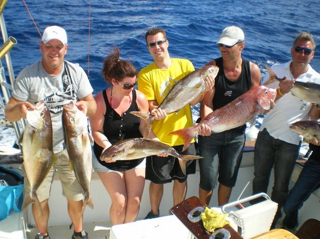 Satisfied Fishermen Cavalier & Blue Marlin Sport Fishing Gran Canaria