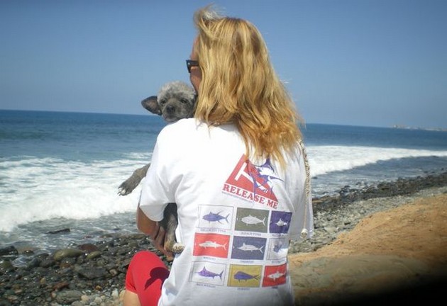 NEW - T.shirts 2011 Cavalier & Blue Marlin Sport Fishing Gran Canaria