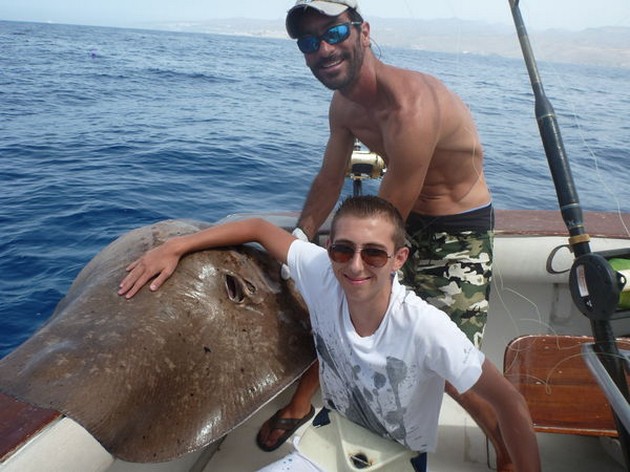 Common Stingray Cavalier & Blue Marlin Sport Fishing Gran Canaria
