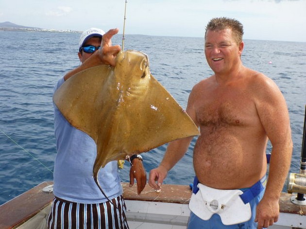Common Stingray Cavalier & Blue Marlin Sport Fishing Gran Canaria