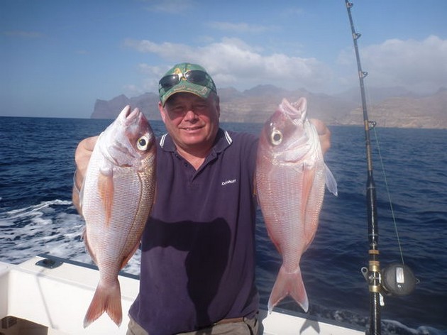 2 Red Snappers Cavalier & Blue Marlin Sport Fishing Gran Canaria
