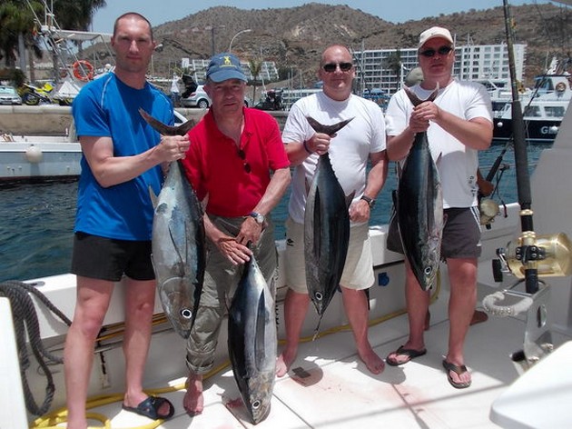 Satisfied Fishermen Cavalier & Blue Marlin Sport Fishing Gran Canaria