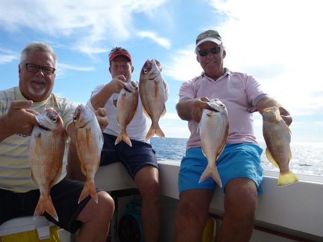 Satisfied Fishermen Cavalier & Blue Marlin Sport Fishing Gran Canaria