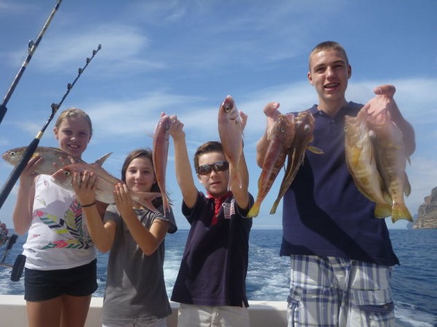 Nice Catch - Satisfied anglers on the boat Cavalier Cavalier & Blue Marlin Sport Fishing Gran Canaria