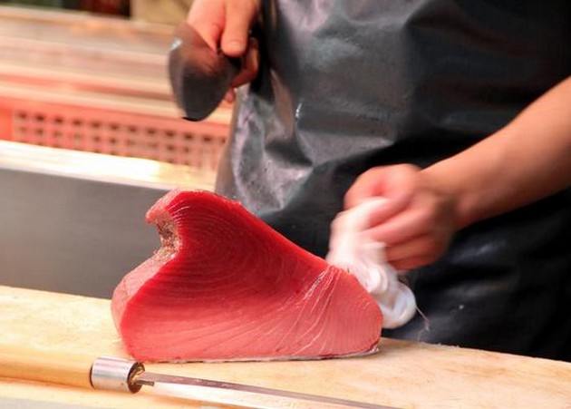 De prijs van Fukushima: Japanse vis is gedoemd (en sushi ook...) Cavalier & Blue Marlin Sport Fishing Gran Canaria