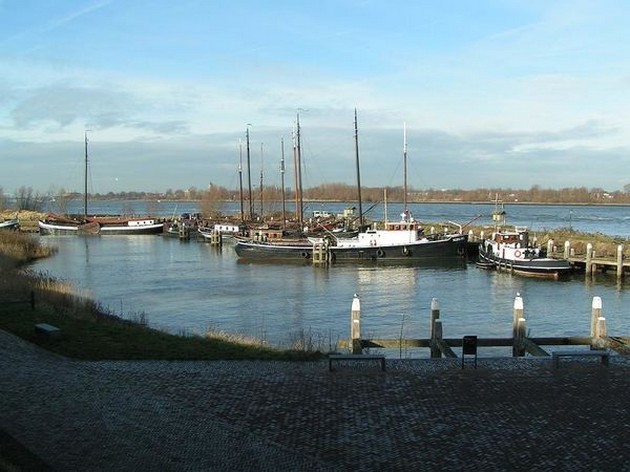 Het viswijf is met al haar hengels vertrokken Cavalier & Blue Marlin Sport Fishing Gran Canaria