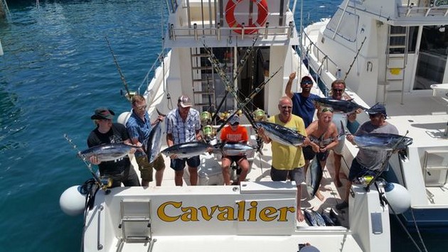 Albacores - Happy Anglers on the boat Cavalier Cavalier & Blue Marlin Sport Fishing Gran Canaria