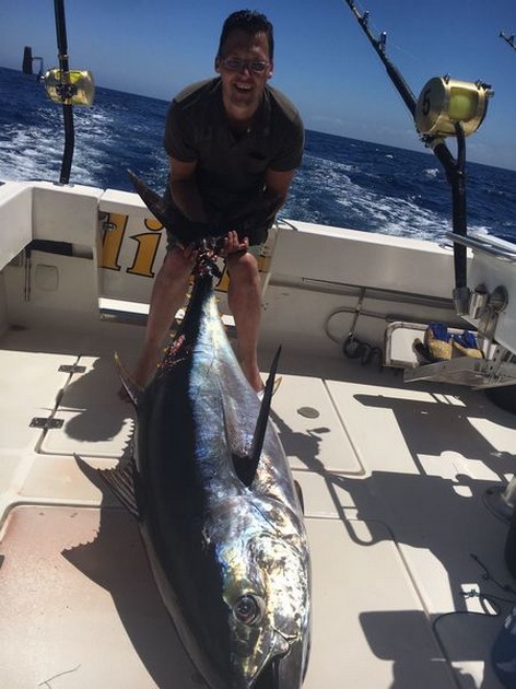 170 lb Big Eye Tonfisk fångad av Gino Nemten från Belgien Cavalier & Blue Marlin Sport Fishing Gran Canaria
