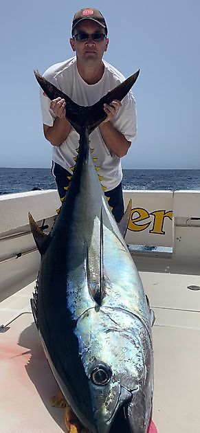 100 kg Grootoog Tonijn voor Michael Rausch Cavalier & Blue Marlin Sport Fishing Gran Canaria