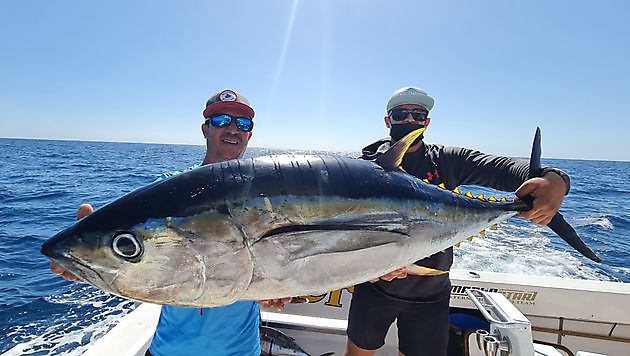 11/15 Atunes - Pesca Deportiva Cavalier & Blue Marlin Gran Canaria