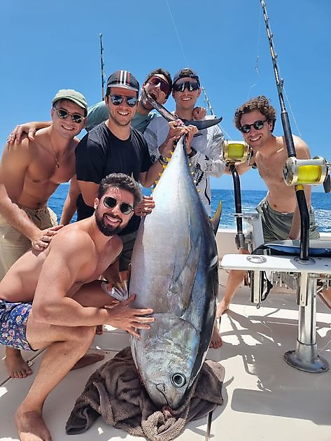 De nuevo Éxito. - Pesca Deportiva Cavalier & Blue Marlin Gran Canaria