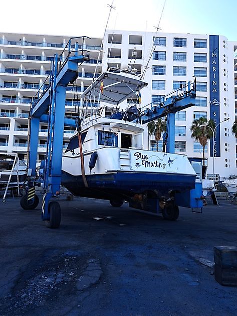 Bluemarlin3 i torrdocka - Cavalier & Blue Marlin Sport Fishing Gran Canaria