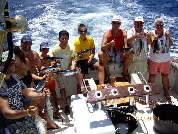 20/07 Pescadores satisfechos Cavalier & Blue Marlin Sport Fishing Gran Canaria