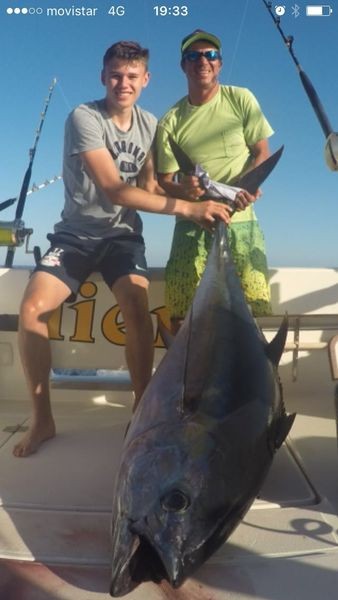 Atún ojo grande capturado por Maximilian Urban de Alemania Cavalier & Blue Marlin Sport Fishing Gran Canaria