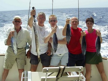 glückliche Fischer Cavalier & Blue Marlin Sportfischen Gran Canaria