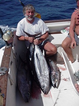 18/03 Albacore & Thunfisch mit großen Augen Cavalier & Blue Marlin Sport Fishing Gran Canaria