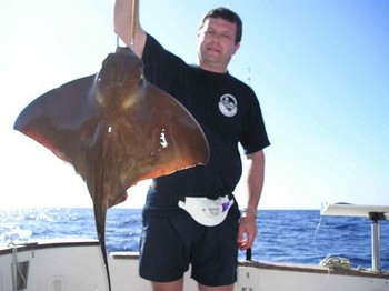 21/04 cownose ray Cavalier & Blue Marlin Sport Fishing Gran Canaria