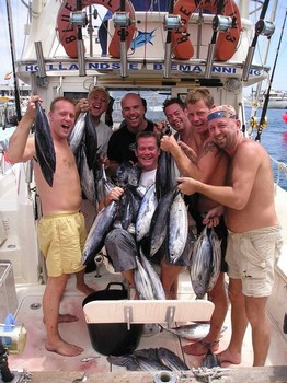 25/04 happy fishermen Cavalier & Blue Marlin Sport Fishing Gran Canaria