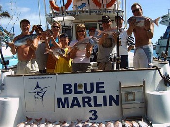 26/03 glückliche Fischer Cavalier & Blue Marlin Sportfischen Gran Canaria
