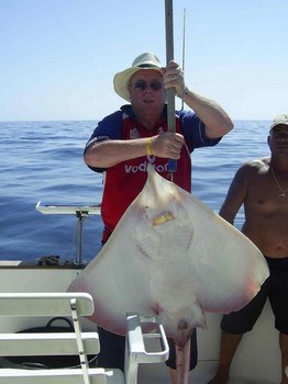 11/03 thornback ray Cavalier & Blue Marlin Sport Fishing Gran Canaria