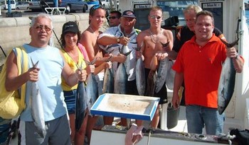 02/02 satisfied fisher Cavalier & Blue Marlin Sport Fishing Gran Canaria