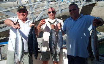 11/02 satisfied fisher Cavalier & Blue Marlin Sport Fishing Gran Canaria