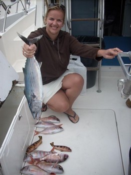 ella lo hizo Pesca Deportiva Cavalier & Blue Marlin Gran Canaria