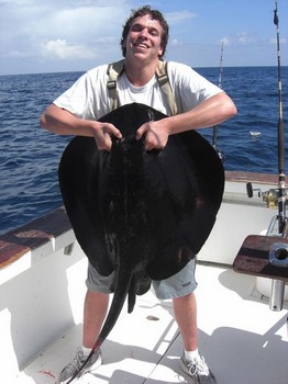 schwarzer Stachelrochen Cavalier & Blue Marlin Sport Fishing Gran Canaria