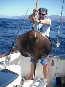 21/04 roughtail stingray Cavalier & Blue Marlin Sport Fishing Gran Canaria